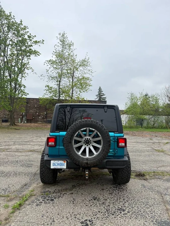 2020 Jeep JL Wrangler - Image 4 of 13