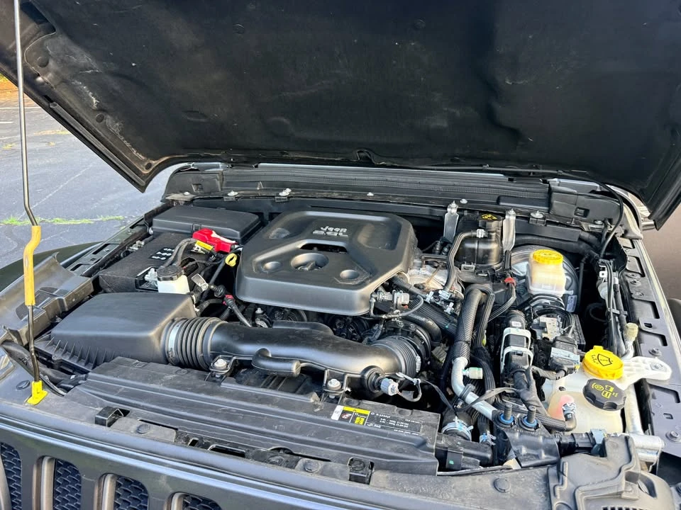 2020 Jeep JL Wrangler - Image 18 of 19
