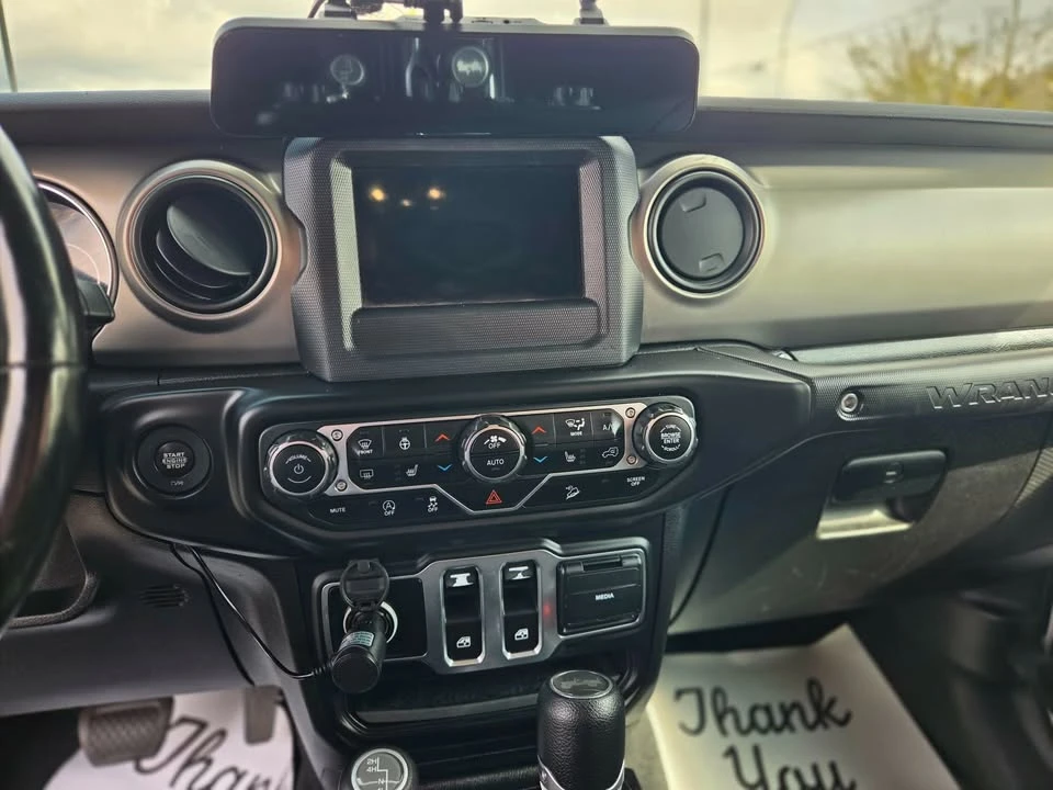 2020 Jeep JL Wrangler - Image 12 of 13