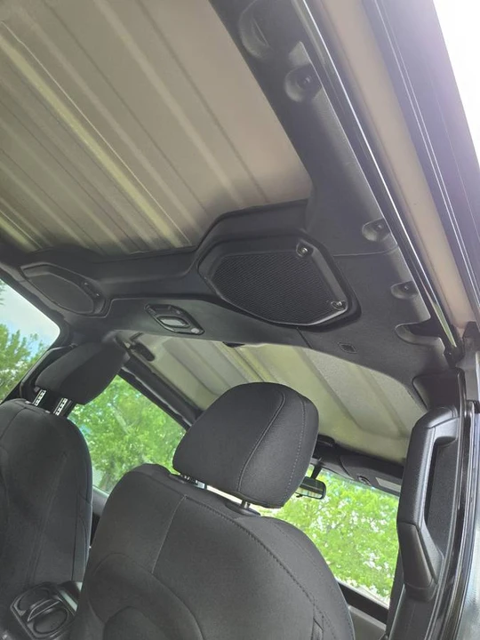 2020 Jeep JL Wrangler - Image 10 of 15
