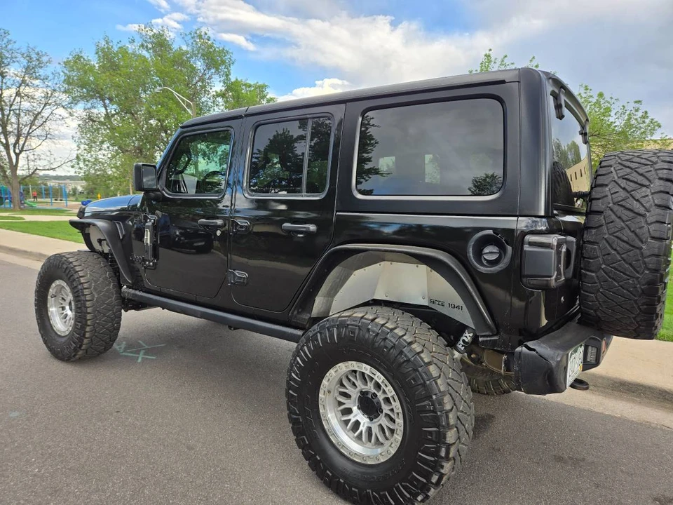 2020 Jeep JL Wrangler - Image 2 of 15