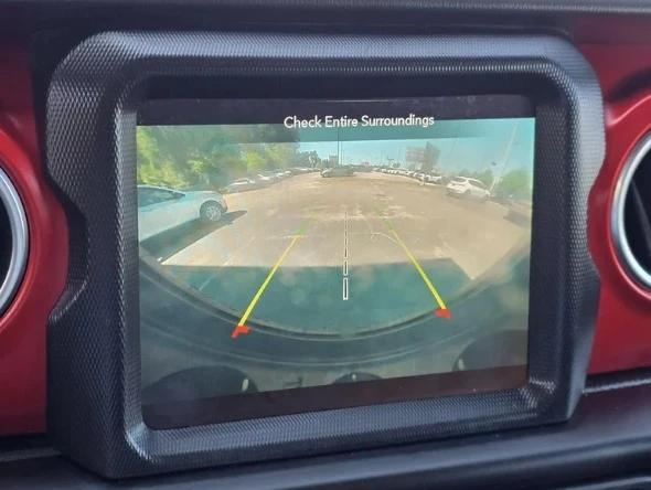 2020 Jeep JL Wrangler - Image 6 of 12