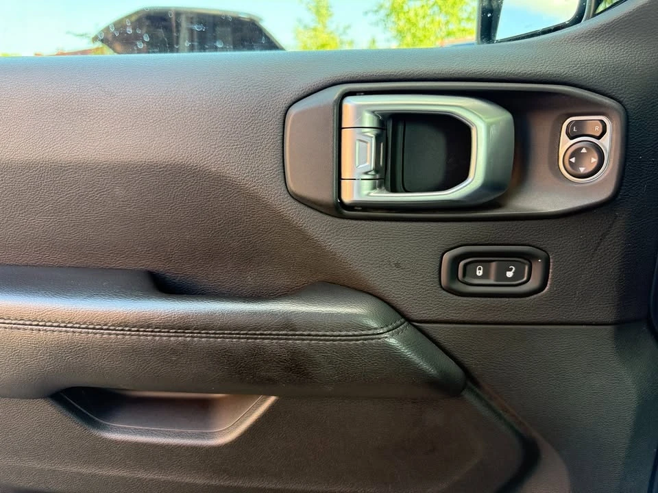 2020 Jeep JL Wrangler - Image 16 of 20