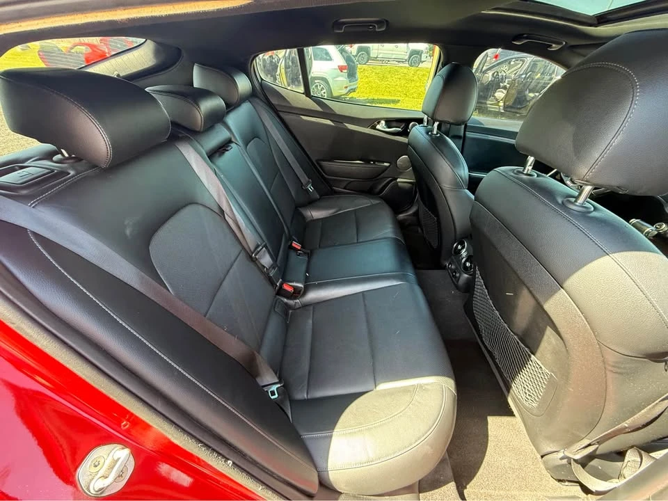 2020 Kia Stinger - Image 13 of 20
