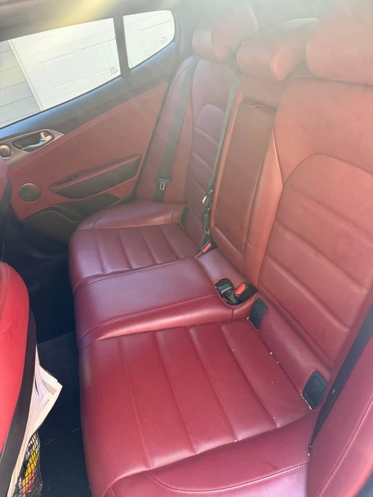 2020 Kia Stinger GT - Image 8 of 10