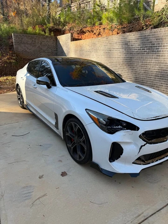 2020 Kia Stinger GT - Image 2 of 10