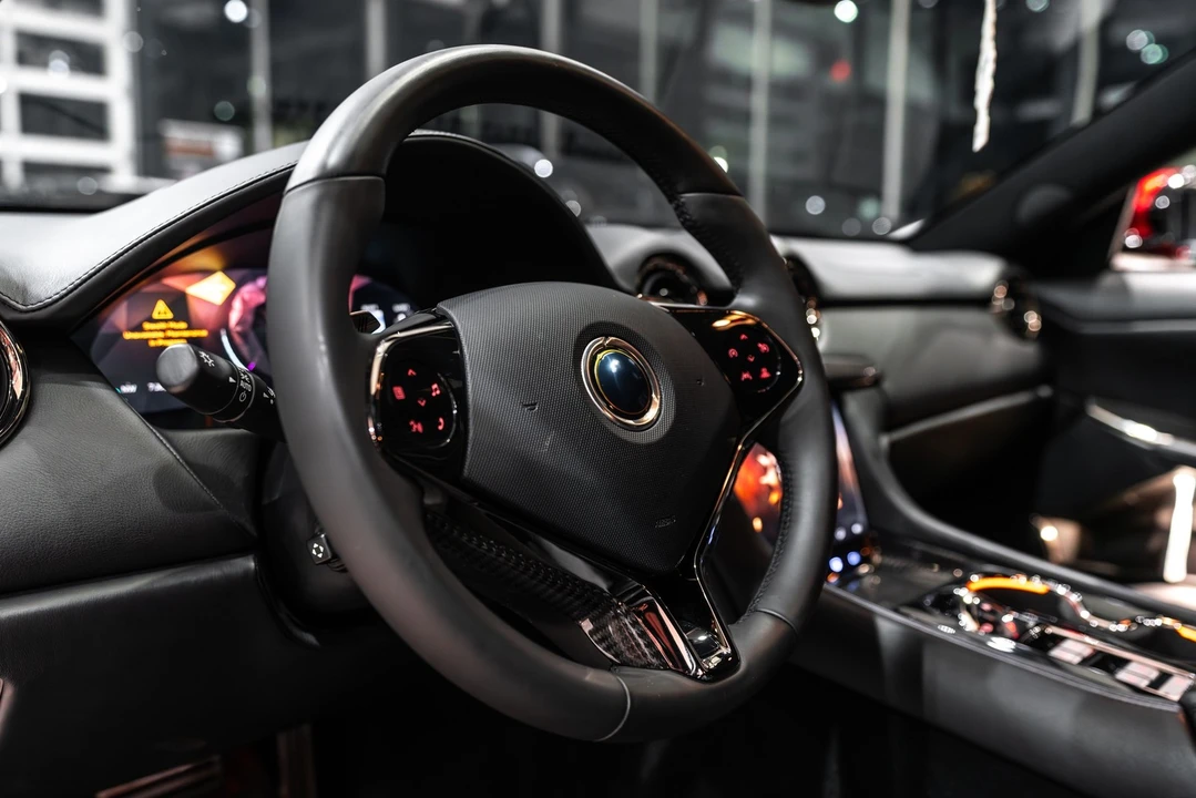 2020 Karma Revero - Image 10 of 21
