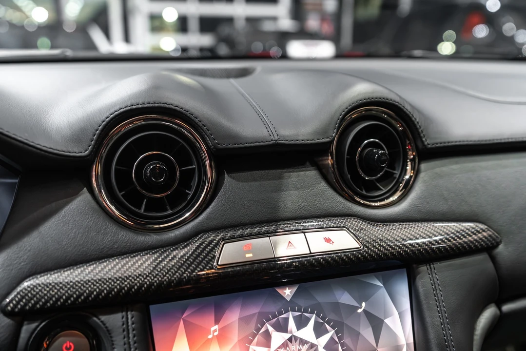 2020 Karma Revero - Image 16 of 21