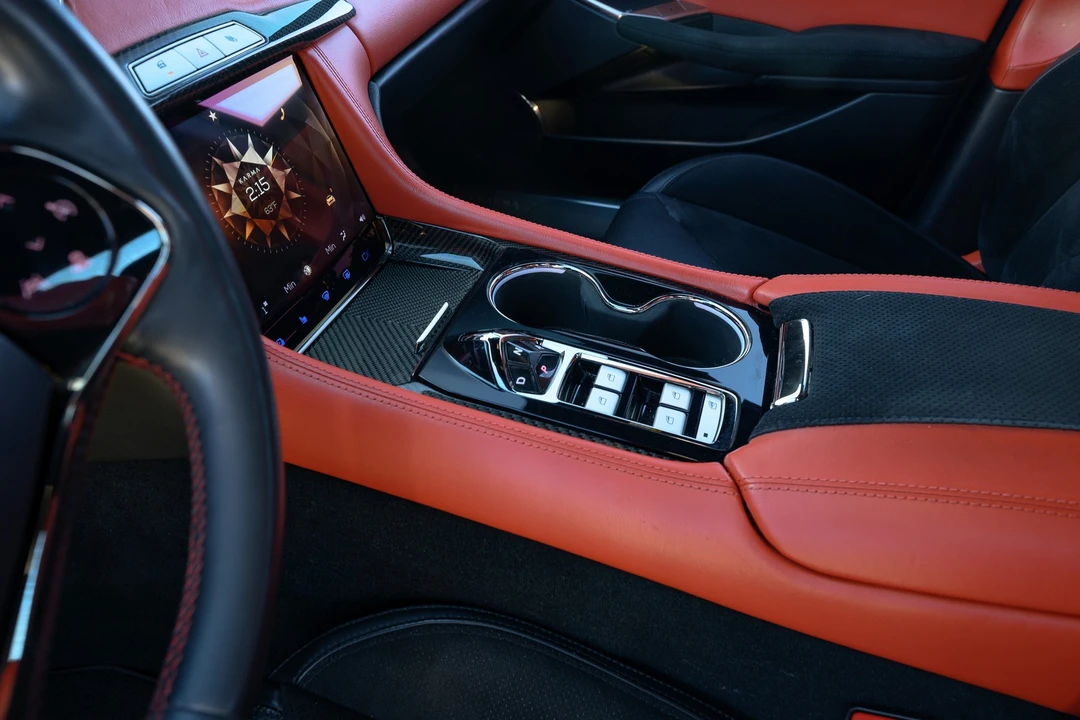 2020 Karma Revero - Image 16 of 21