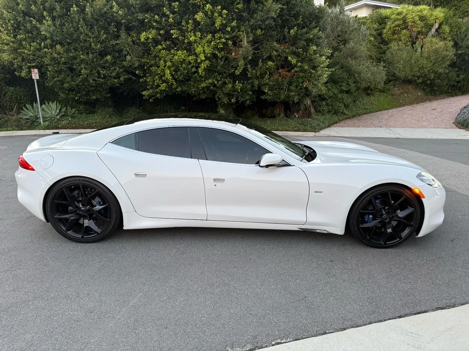 2020 Karma Revero - Image 9 of 14