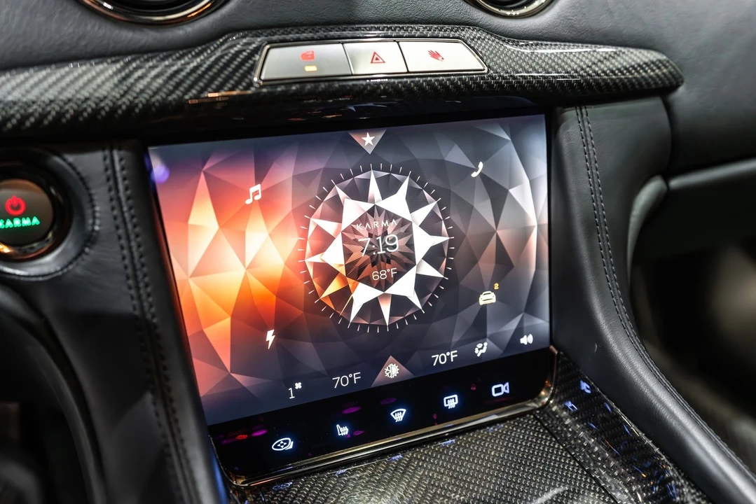 2020 Karma Revero - Image 17 of 21