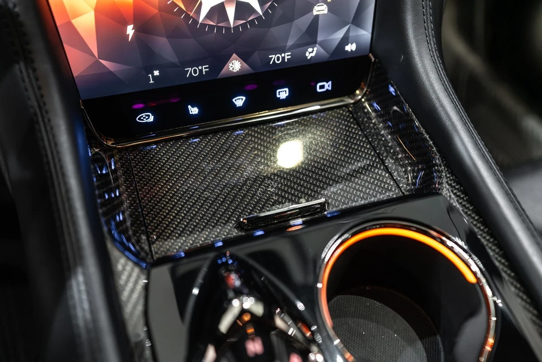 2020 Karma Revero - Image 19 of 21