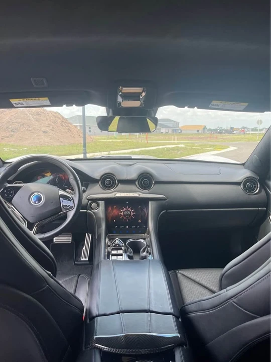 2020 Karma Revero - Image 9 of 14