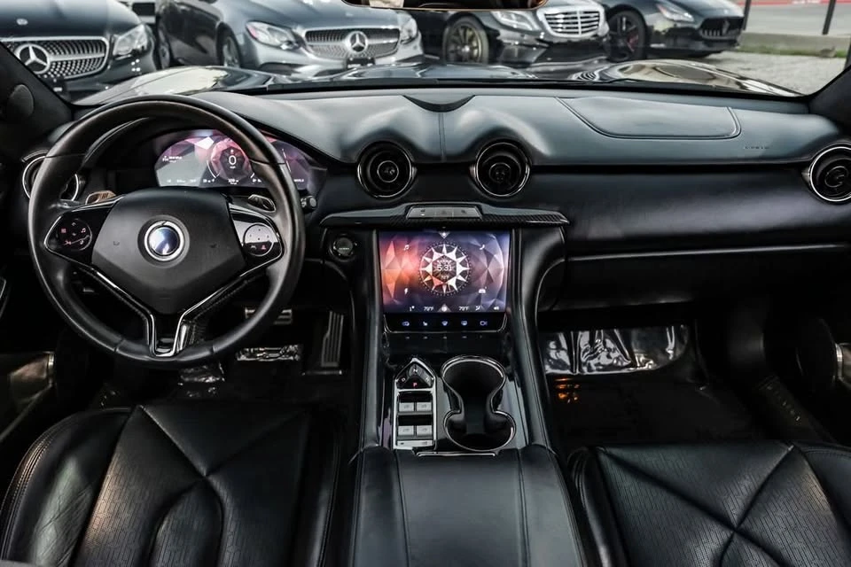 2020 Karma Revero - Image 10 of 20