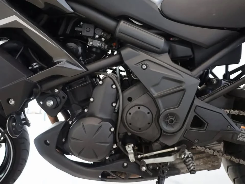 2020 Kawasaki - Image 12 of 16