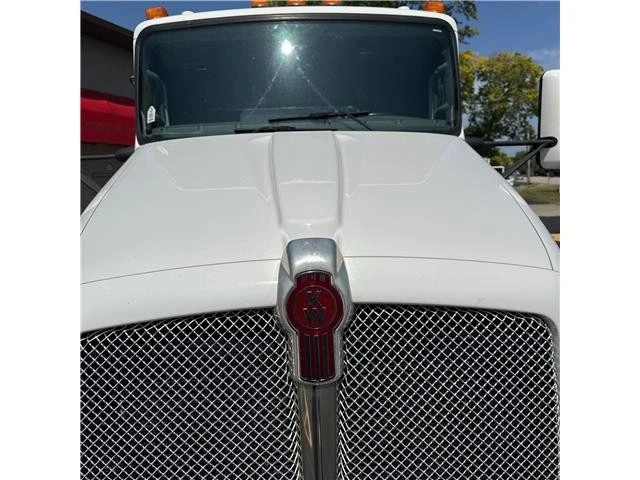 2020 Kenworth T370 - Image 6 of 21