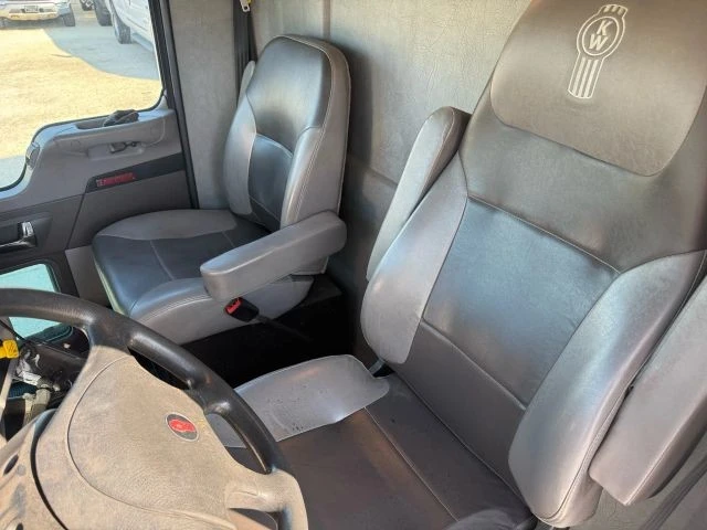 2020 Kenworth - Image 18 of 21