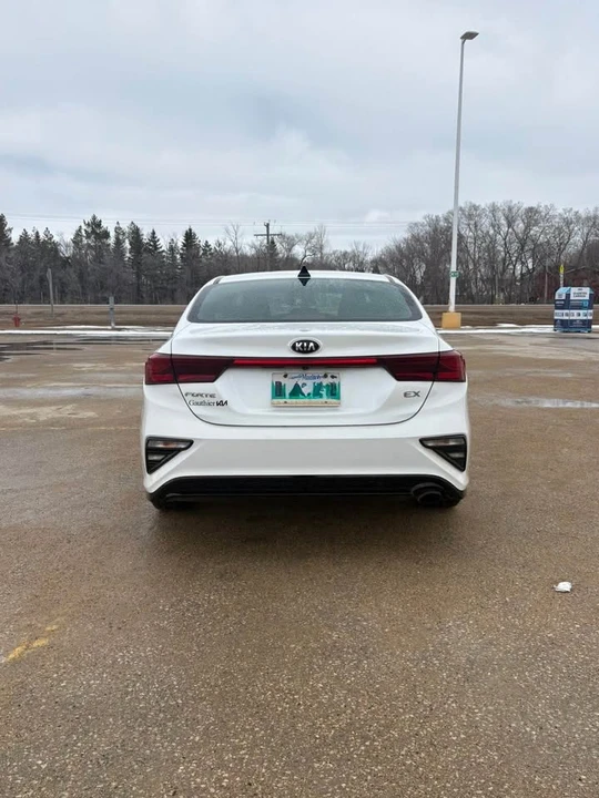 2020 Kia Forte - Image 6 of 12