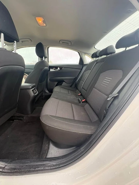 2020 Kia Forte - Image 11 of 12