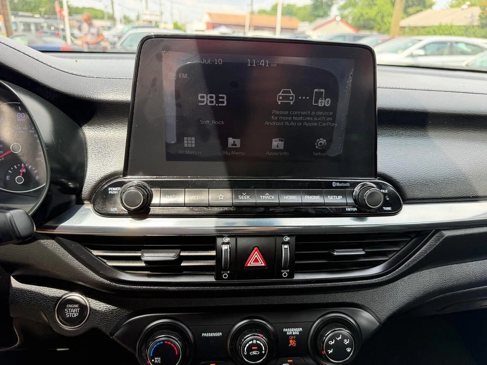 2020 Kia Forte - Image 9 of 27