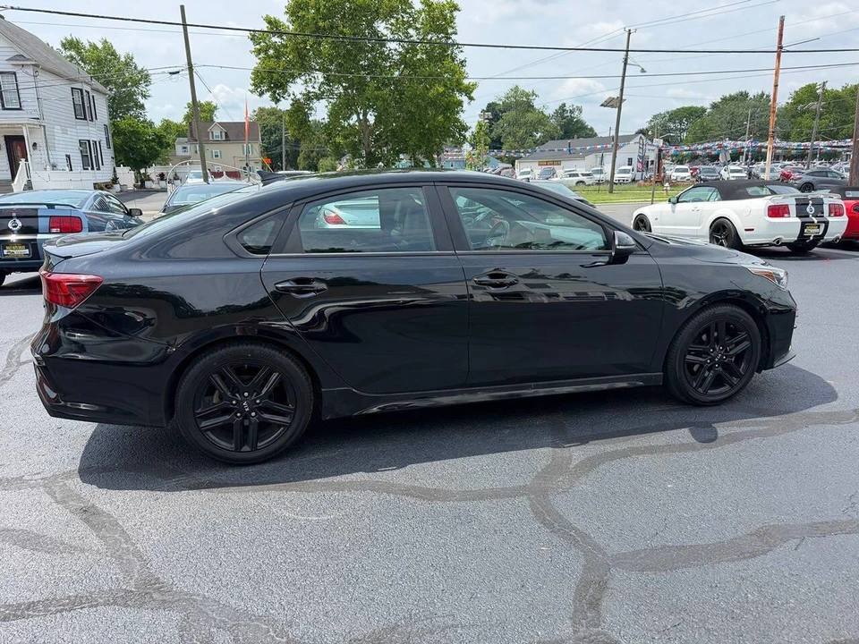 2020 Kia Forte - Image 23 of 27