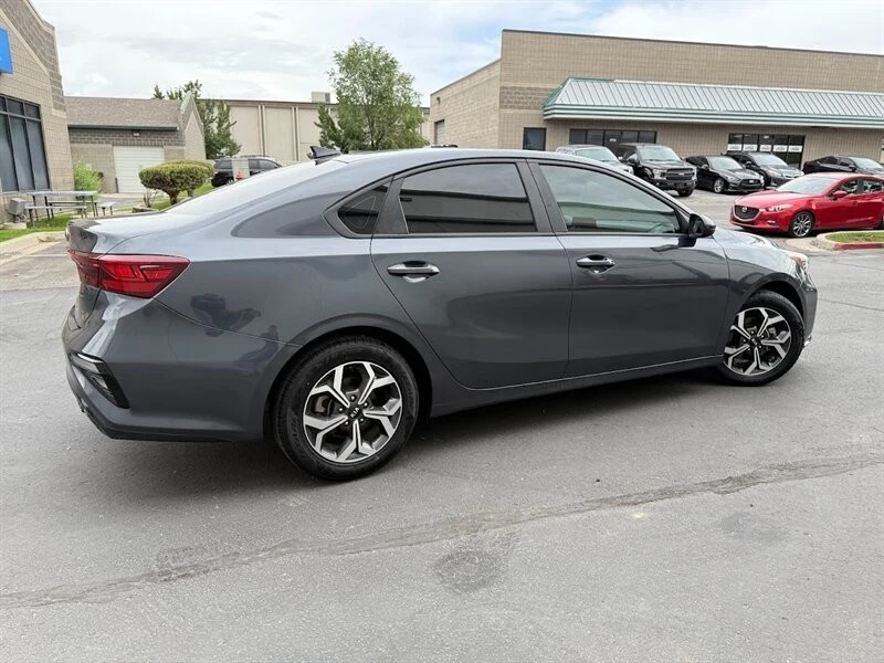 2020 Kia Forte - Image 11 of 21