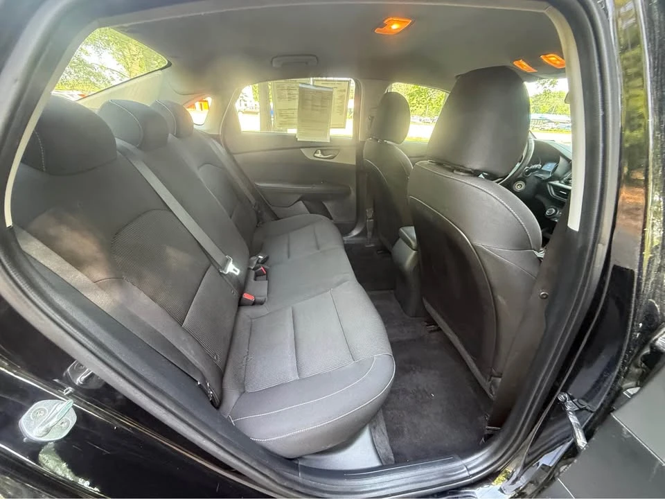 2020 Kia Forte - Image 12 of 20