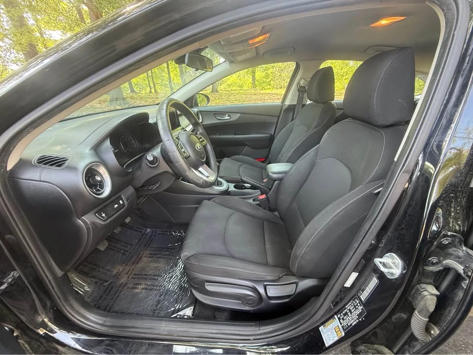 2020 Kia Forte - Image 9 of 20