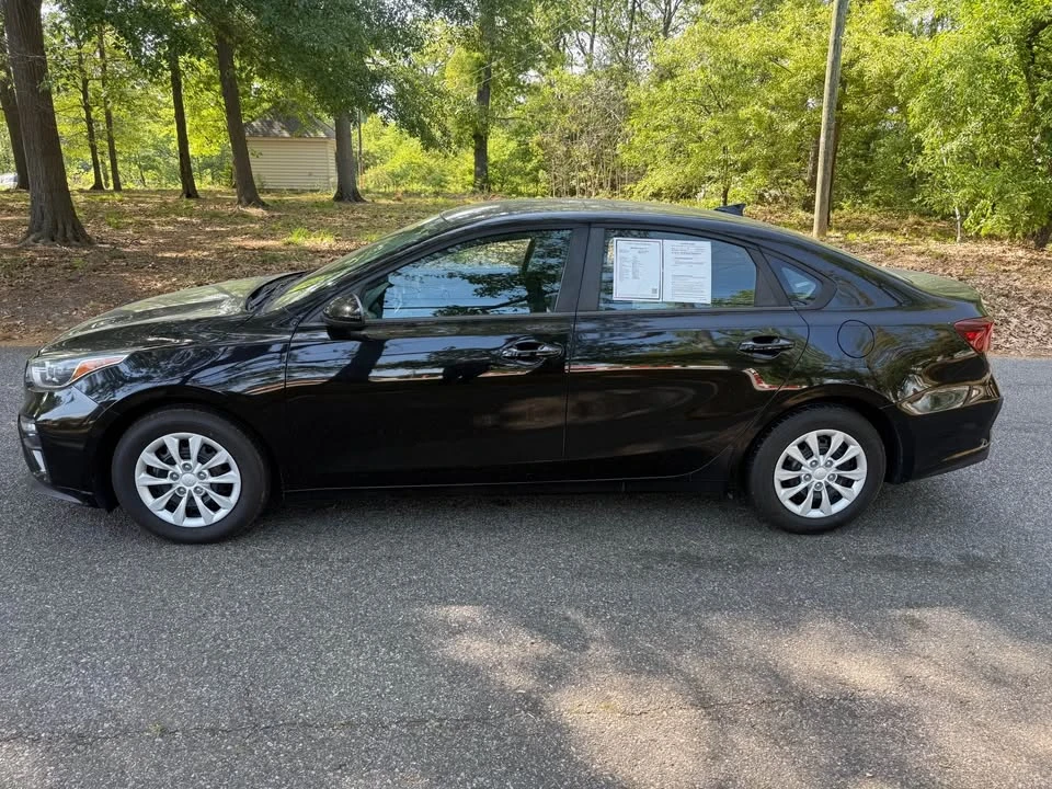 2020 Kia Forte - Image 2 of 20