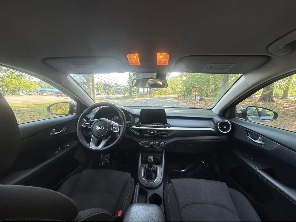 2020 Kia Forte - Image 13 of 20