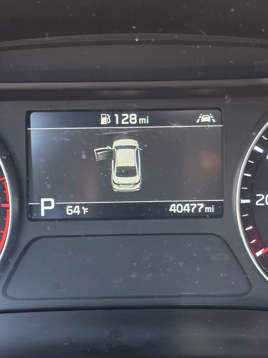 2020 Kia Forte - Image 11 of 17