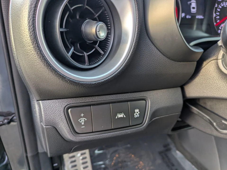 2020 Kia Forte - Image 16 of 21