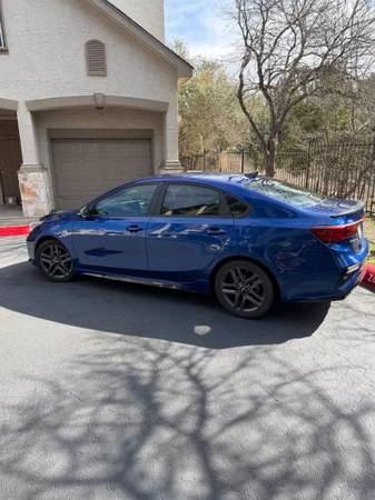 2020 Kia Forte - Image 2 of 12
