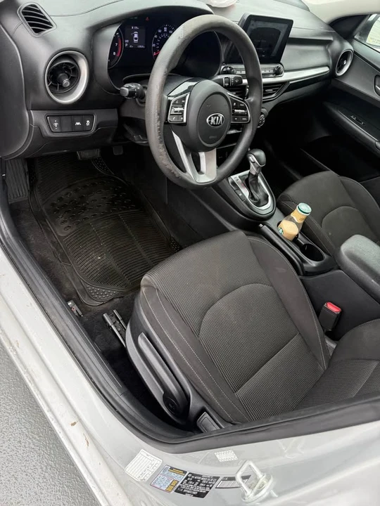 2020 Kia Forte - Image 5 of 7