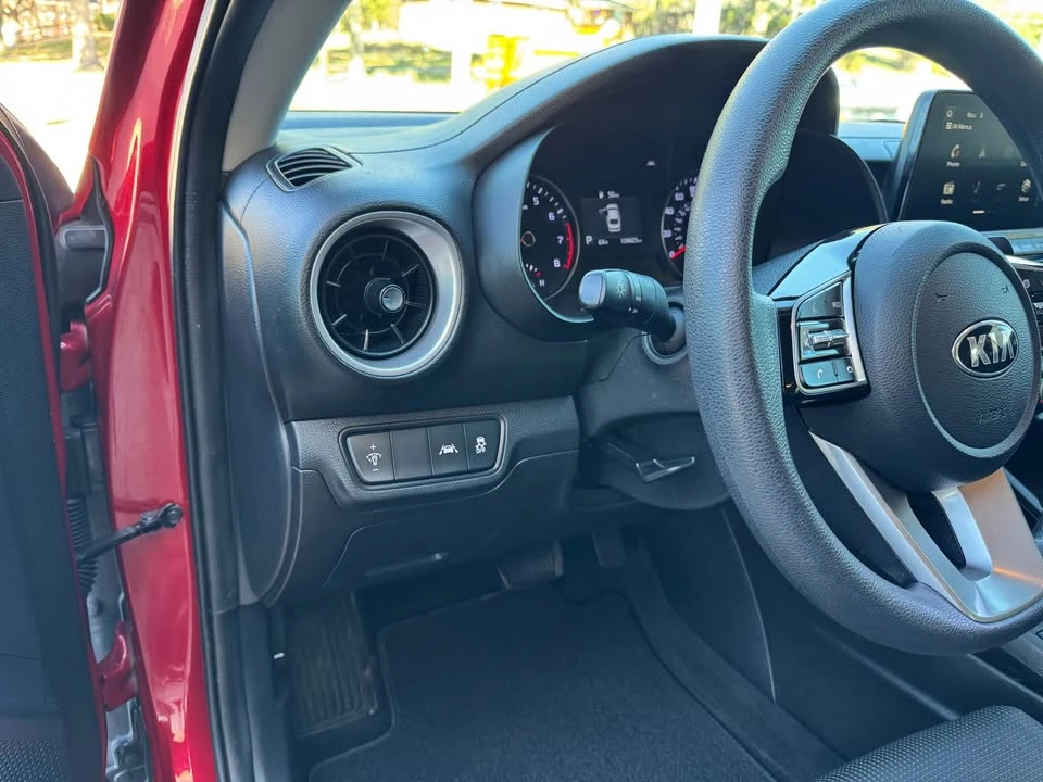 2020 Kia Forte - Image 16 of 19