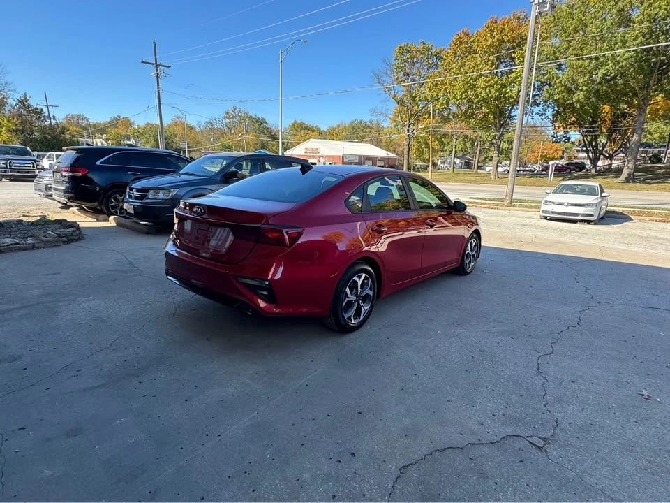 2020 Kia Forte - Image 8 of 19