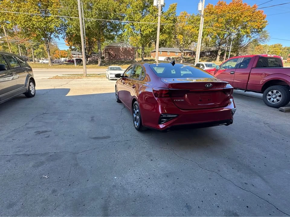 2020 Kia Forte - Image 7 of 19