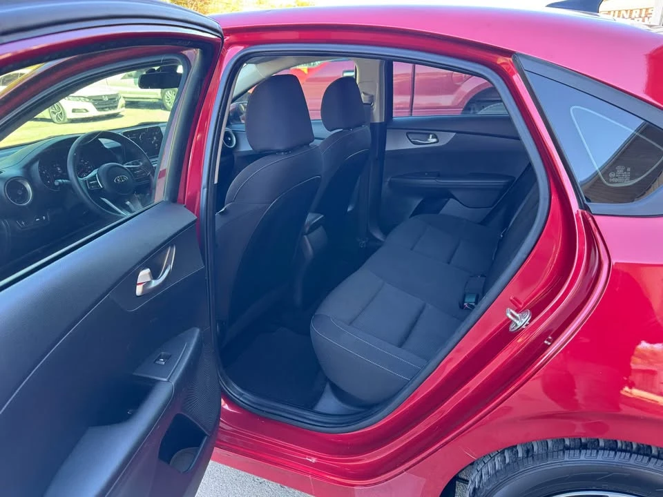 2020 Kia Forte - Image 10 of 19