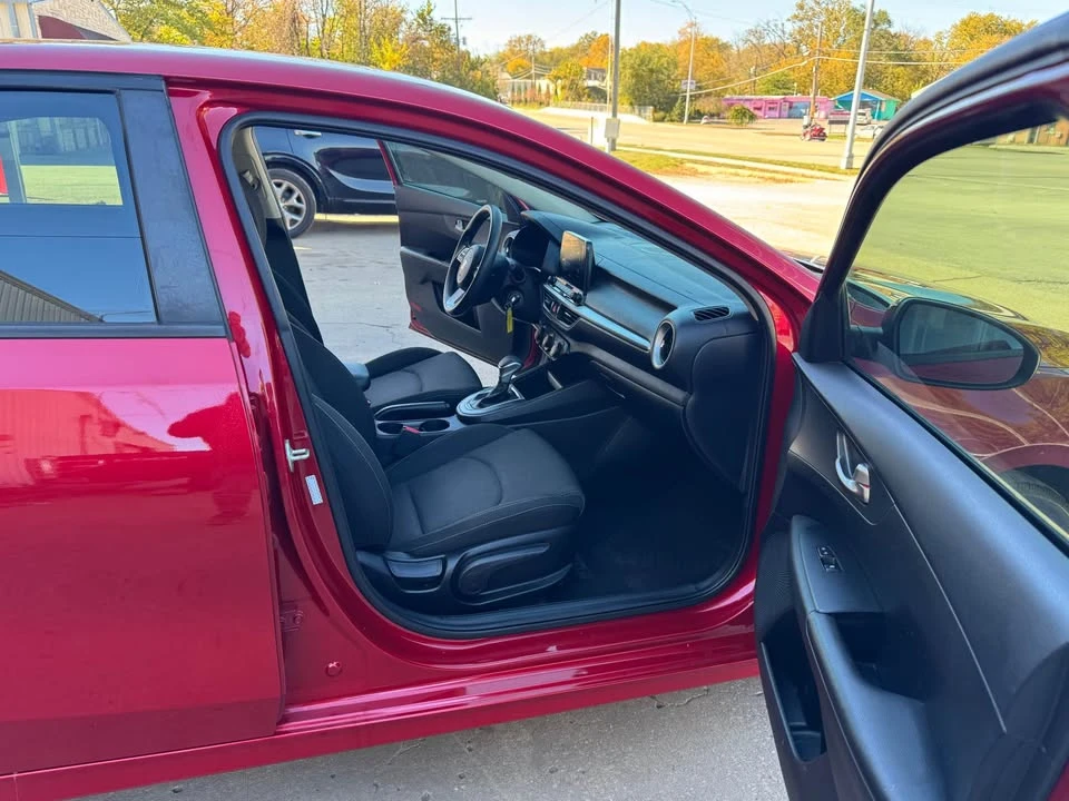 2020 Kia Forte - Image 12 of 19