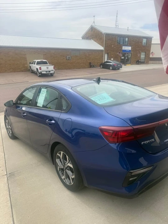 2020 Kia Forte - Image 7 of 17