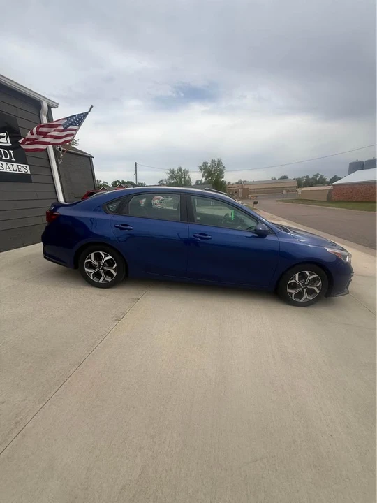 2020 Kia Forte - Image 4 of 17