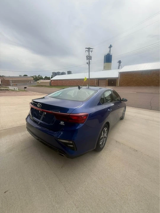 2020 Kia Forte - Image 5 of 17