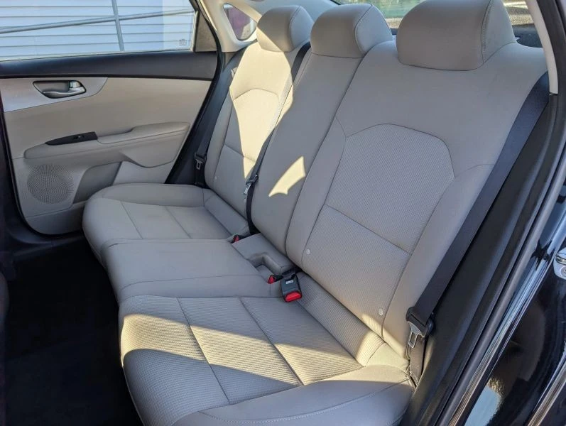 2020 Kia Forte - Image 10 of 12