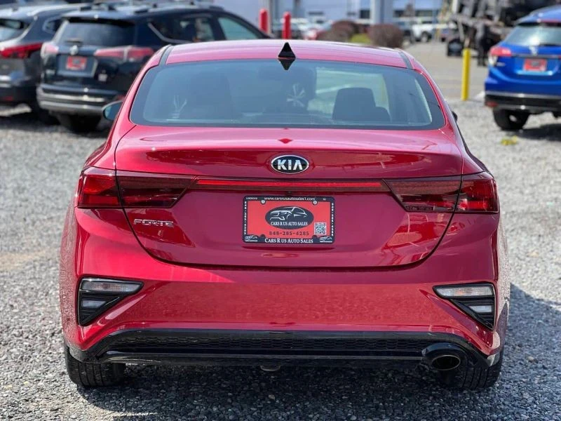 2020 Kia Forte - Image 6 of 12