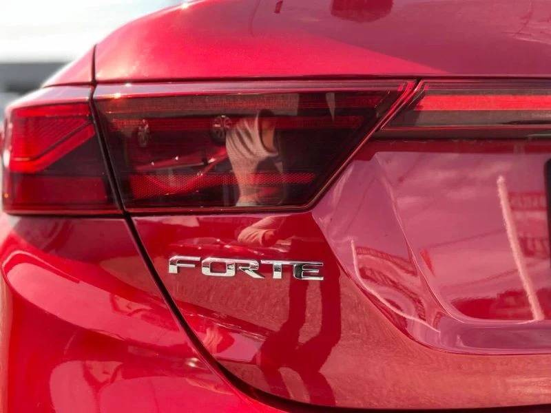 2020 Kia Forte - Image 9 of 12