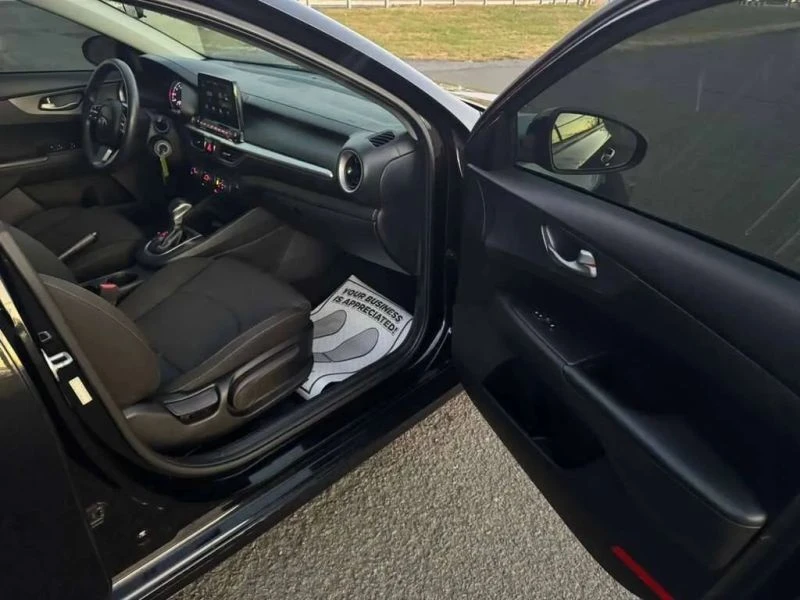 2020 Kia Forte - Image 11 of 12