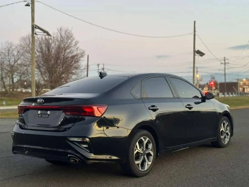 2020 Kia Forte - Image 6 of 12