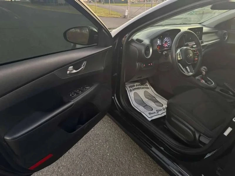 2020 Kia Forte - Image 9 of 12