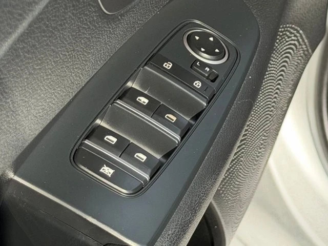 2020 Kia Forte - Image 16 of 21