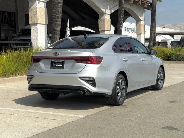 2020 Kia Forte - Image 10 of 21